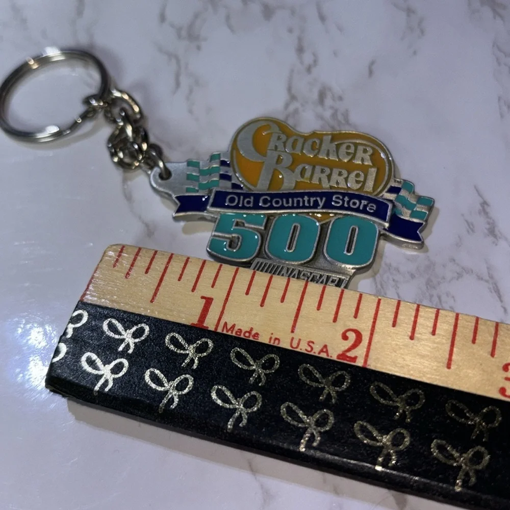 Nascar Y2K Racing Keychain Stock Car 2001 Cracker Barrel Old Country Store
